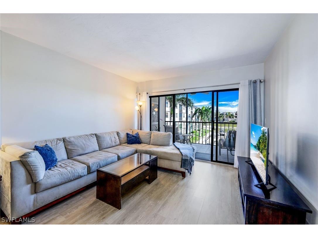 803 River Point Drive #201B Naples FL 34102 226009230 image9