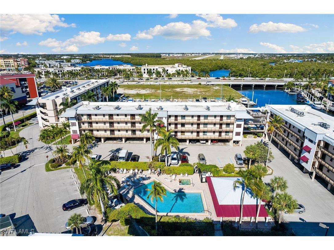 803 River Point Drive #305B Naples FL 34102 224017839 image1