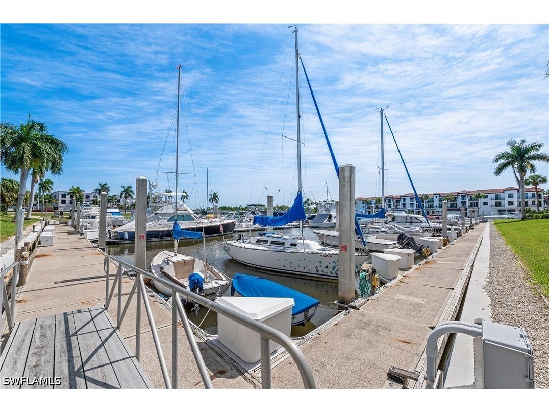 803 River Point Drive #306B Naples FL 34102 226018056 image10