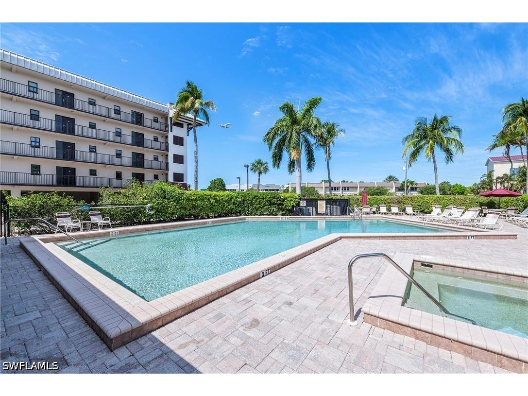803 River Point Drive #306B Naples FL 34102 226018056 image16