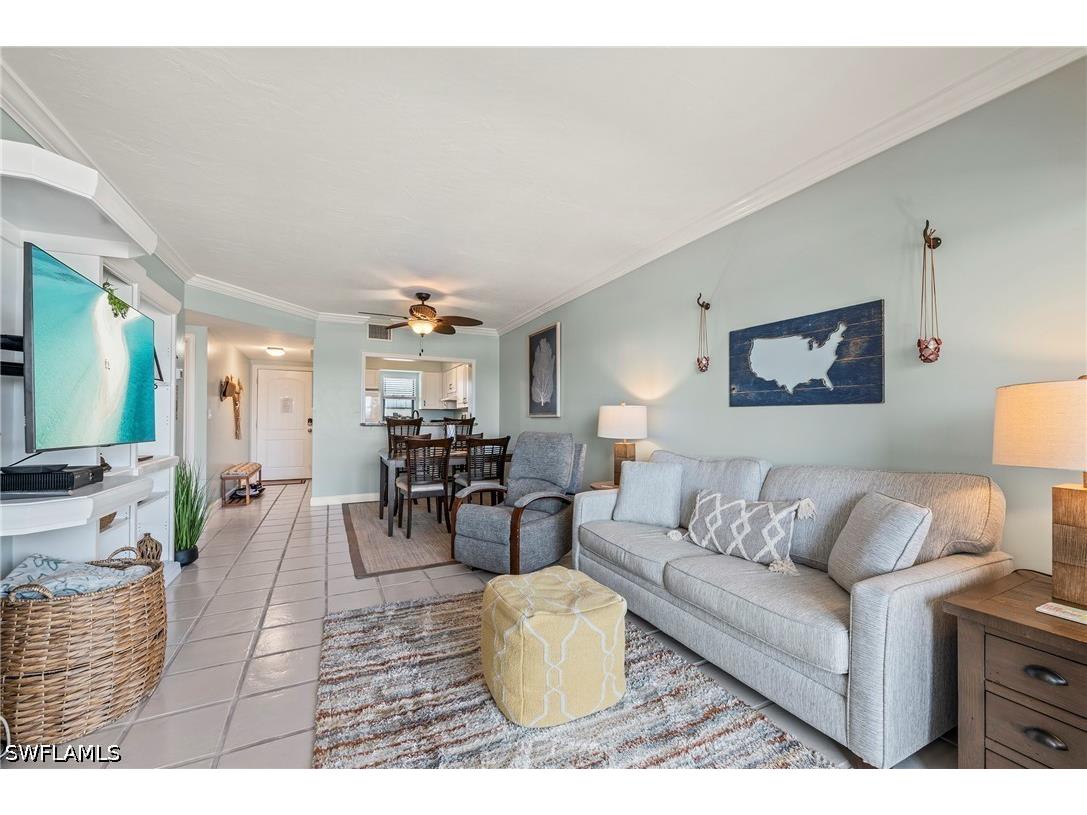 803 River Point Drive #306B Naples FL 34102 226018056 image5