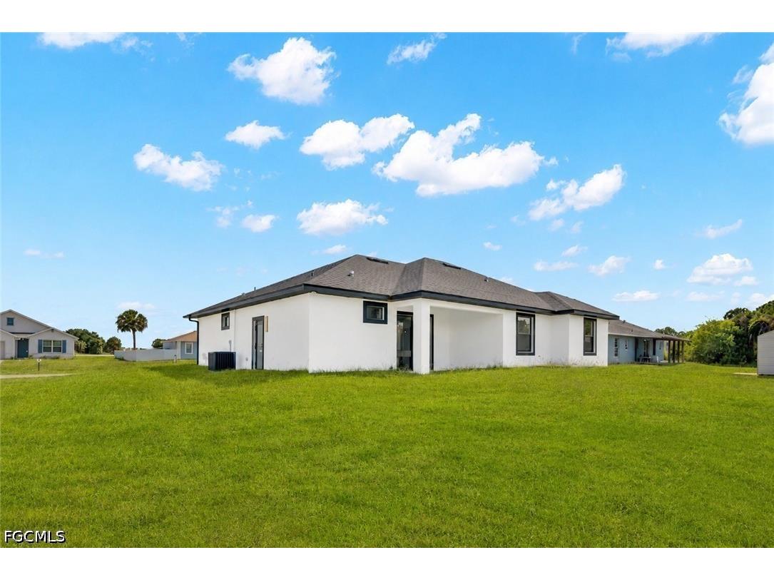 8030 Sherwood Circle Labelle FL 33935 2026026181 image23