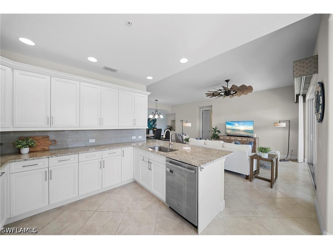 8030 Signature Club Circle #102 Naples FL 34113 226013893 image11