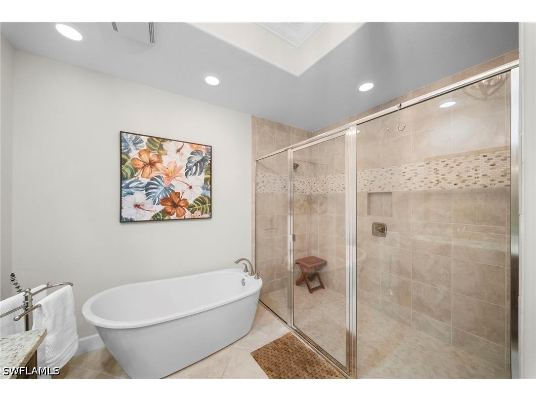 8030 Signature Club Circle #102 Naples FL 34113 226013893 image18
