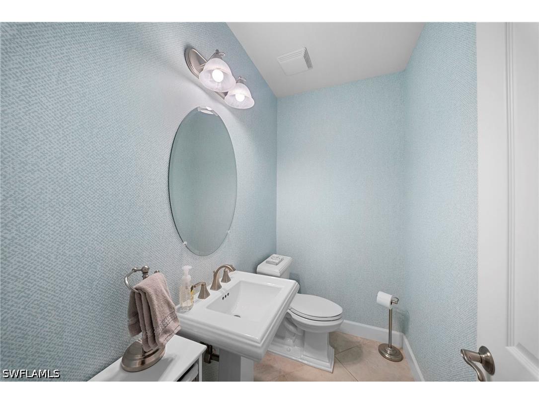8030 Signature Club Circle #102 Naples FL 34113 226013893 image26