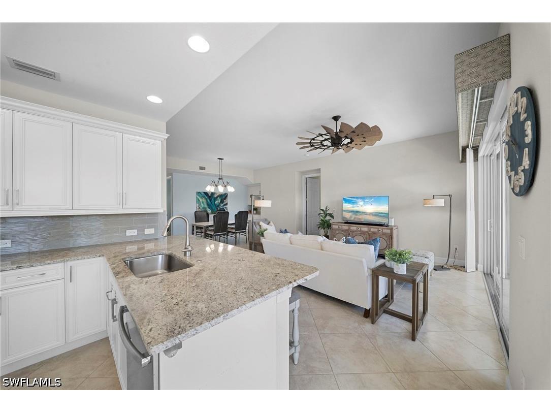 8030 Signature Club Circle #102 Naples FL 34113 226013893 image6