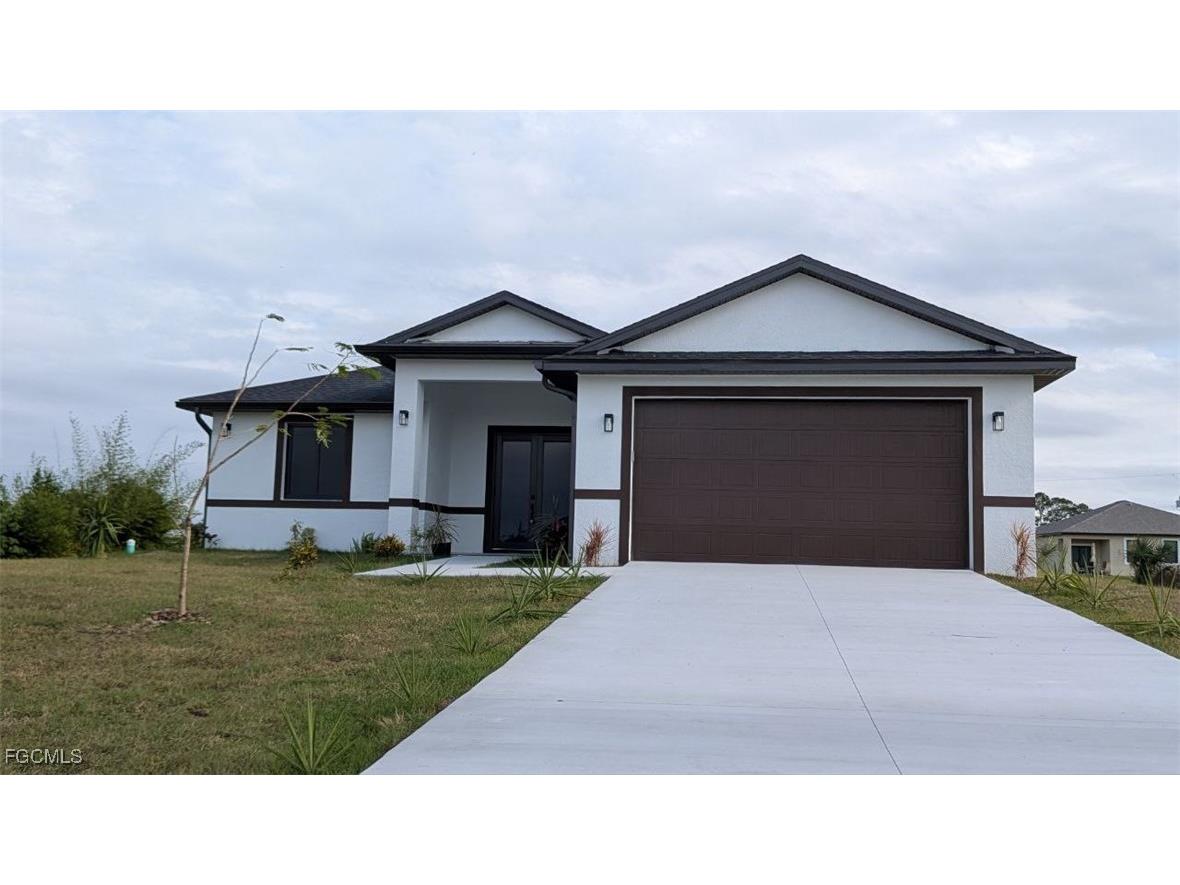 8033 Oakleaf Circle Labelle FL 33935 2025024001 image1