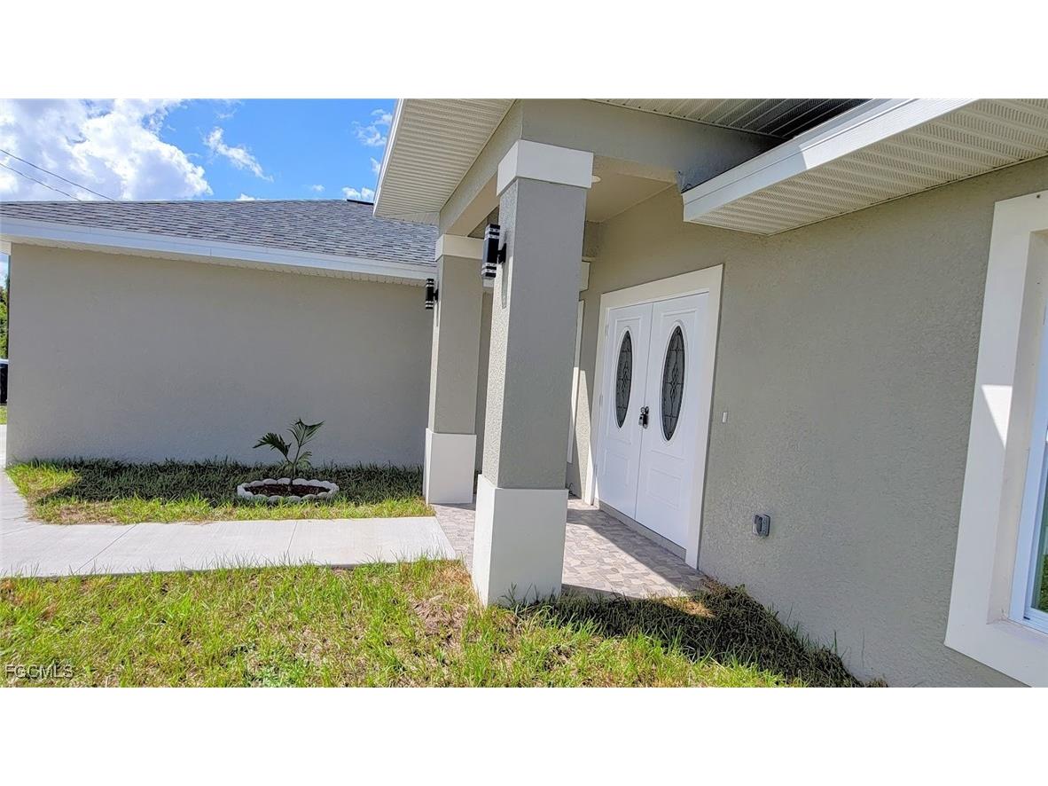 8038 Sunrise Circle Labelle FL 33935 2025014497 image3