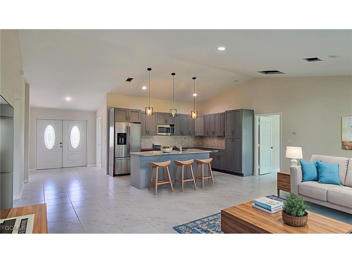 8038 Sunrise Circle Labelle FL 33935 2025014497 image4