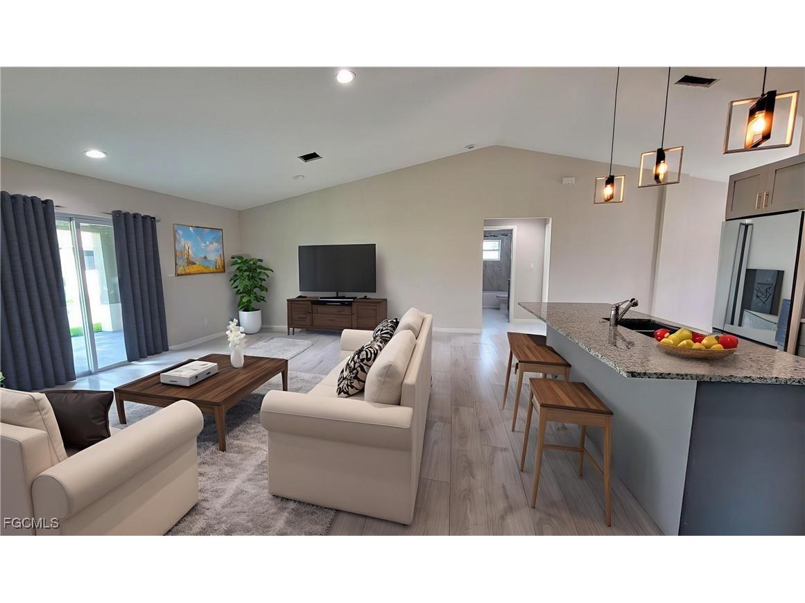 8038 Sunrise Circle Labelle FL 33935 2025014497 image5