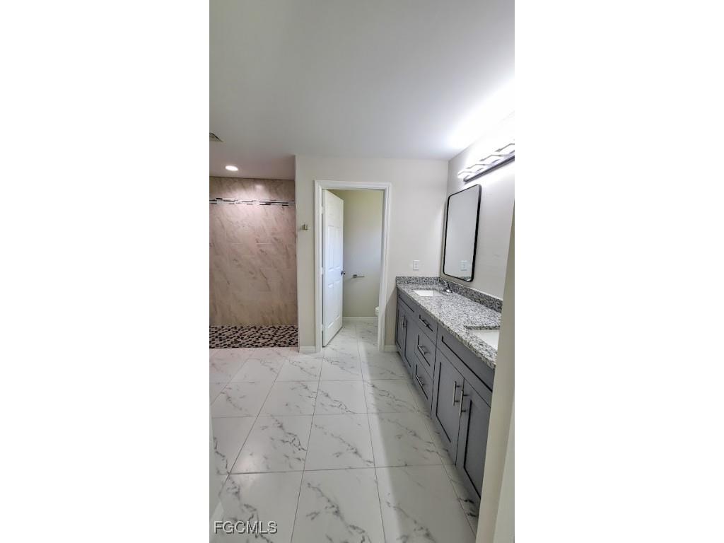 8038 Sunrise Circle Labelle FL 33935 2025014497 image7