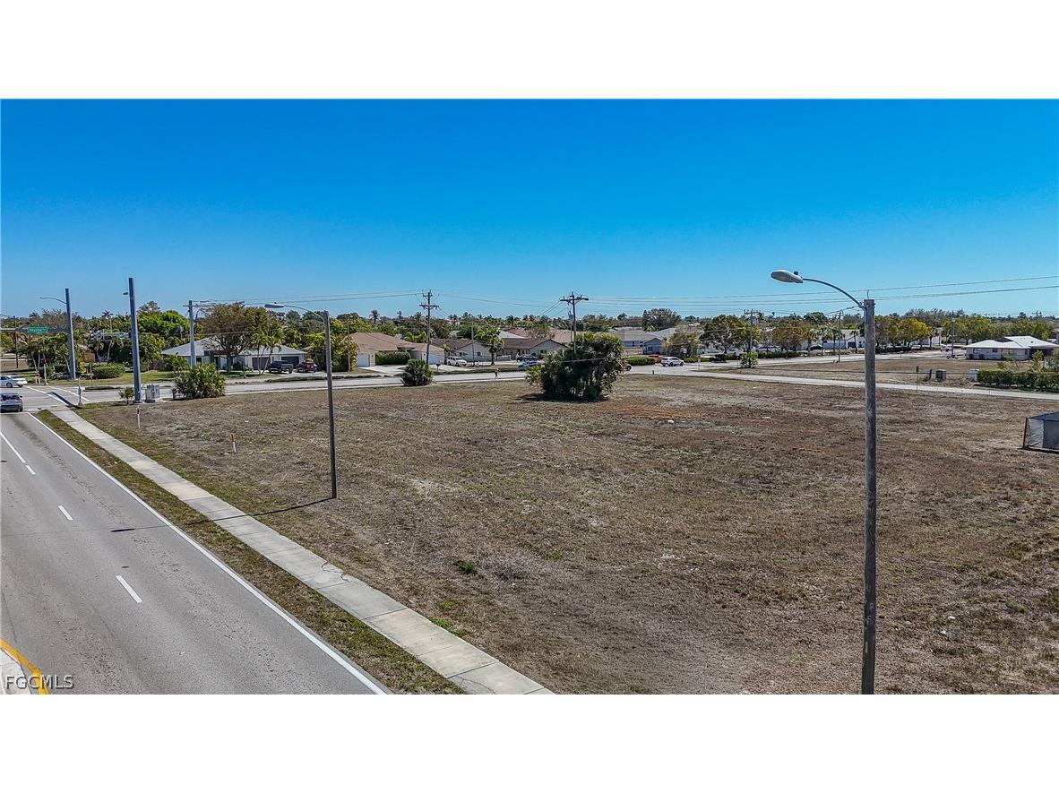 804 Gleason Pkwy Cape Coral FL 33914 2026011371 image17