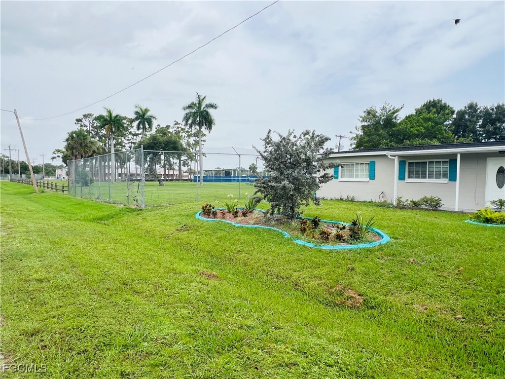 804 March Street North Fort Myers FL 33903 2025013648 image2