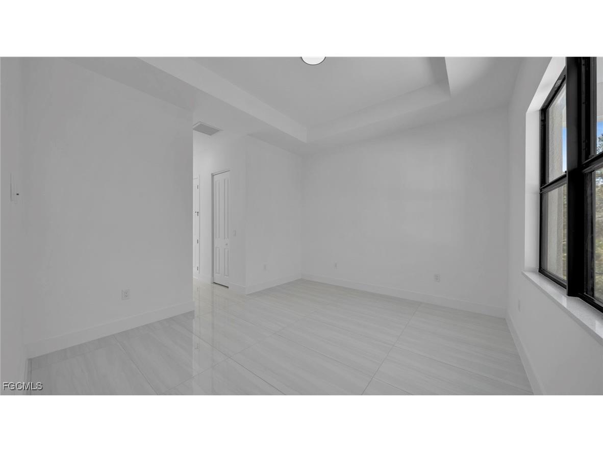 804 Oakridge Avenue S Lehigh Acres FL 33974 2026003650 image6