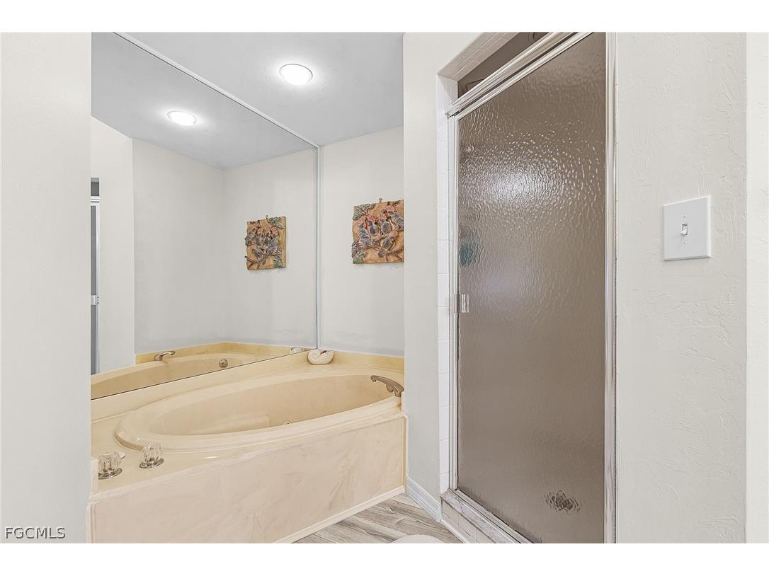 8040 Glen Abbey Circle Fort Myers FL 33912 2026007110 image23