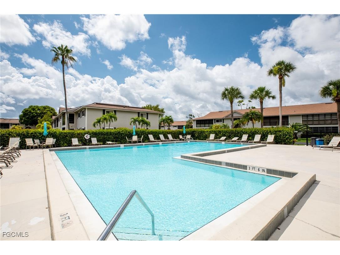 8041 S Woods Circle #14 Fort Myers FL 33919 2025000075 image28