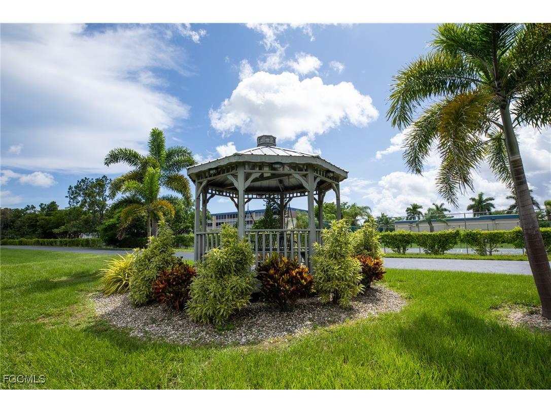 8041 S Woods Circle #14 Fort Myers FL 33919 2025000075 image29