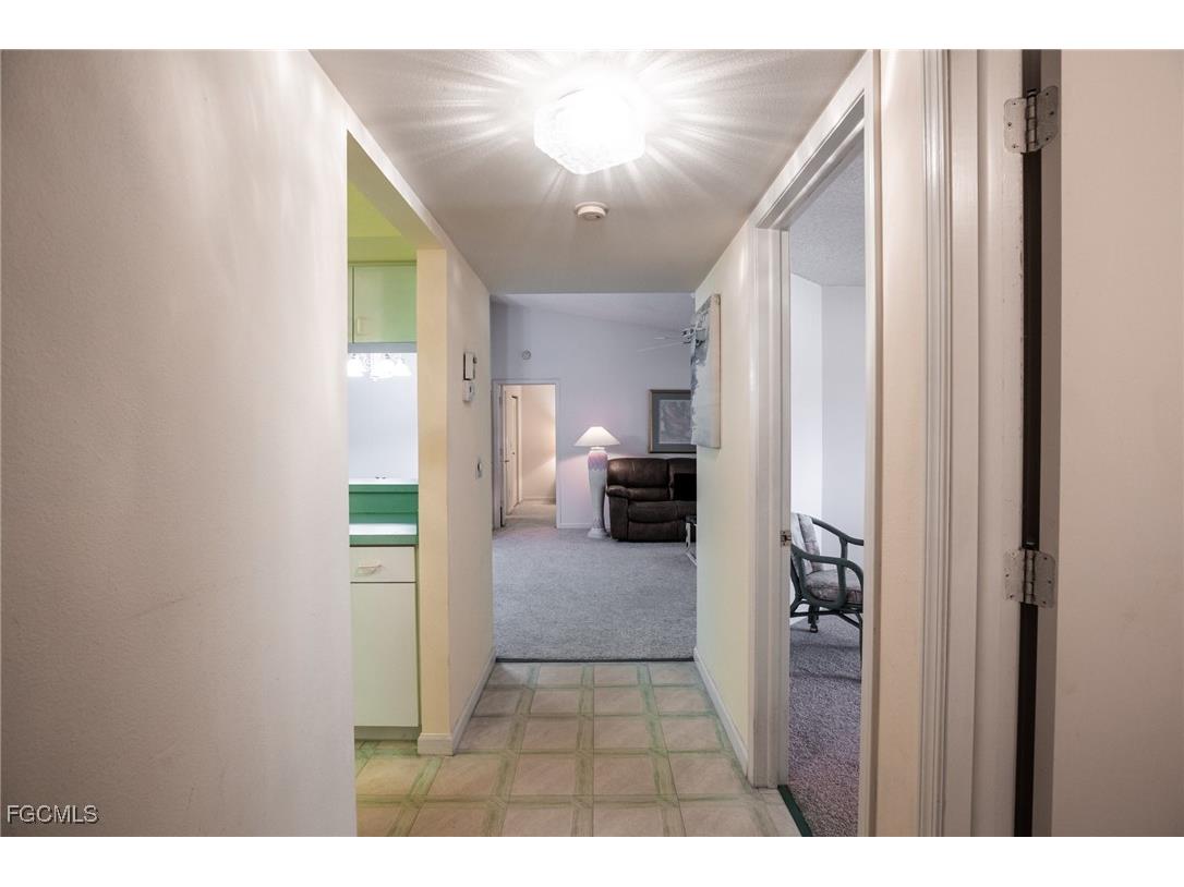 8041 S Woods Circle #14 Fort Myers FL 33919 2025000075 image3