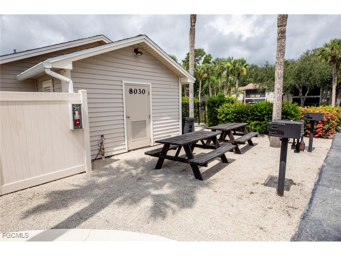 8041 S Woods Circle #14 Fort Myers FL 33919 2025000075 image33