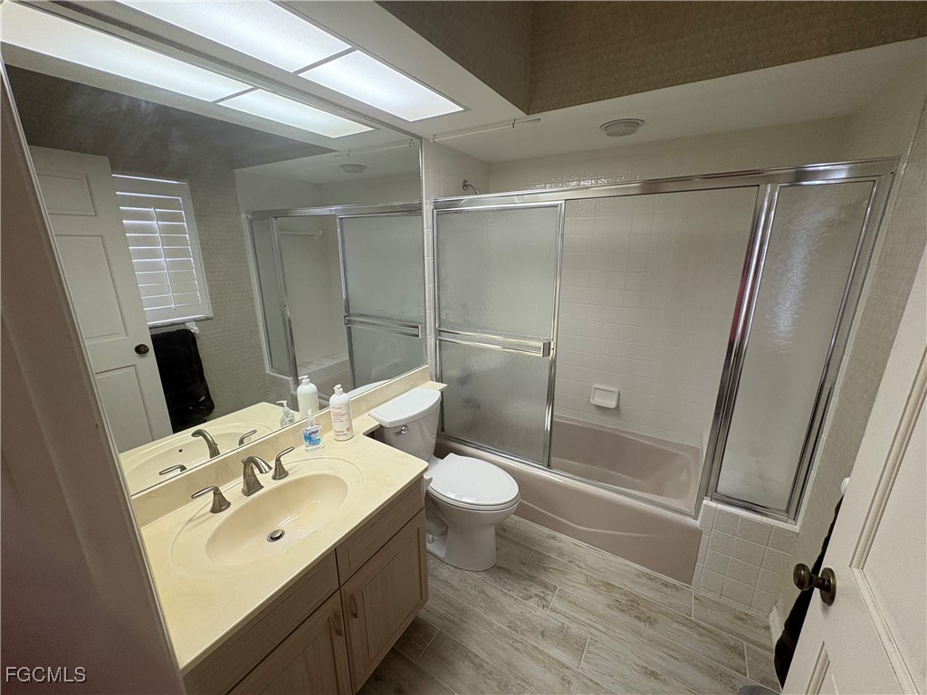 8044 Glen Abbey Circle Fort Myers FL 33912 2025014735 image17