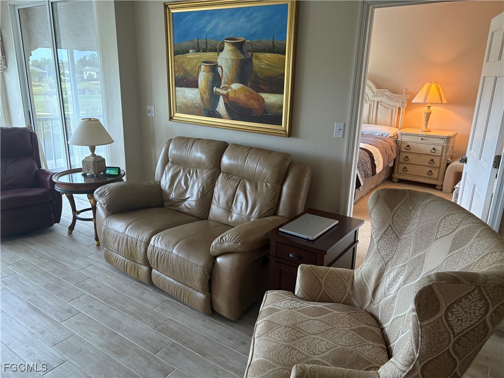 8044 Glen Abbey Circle Fort Myers FL 33912 2025014735 image5