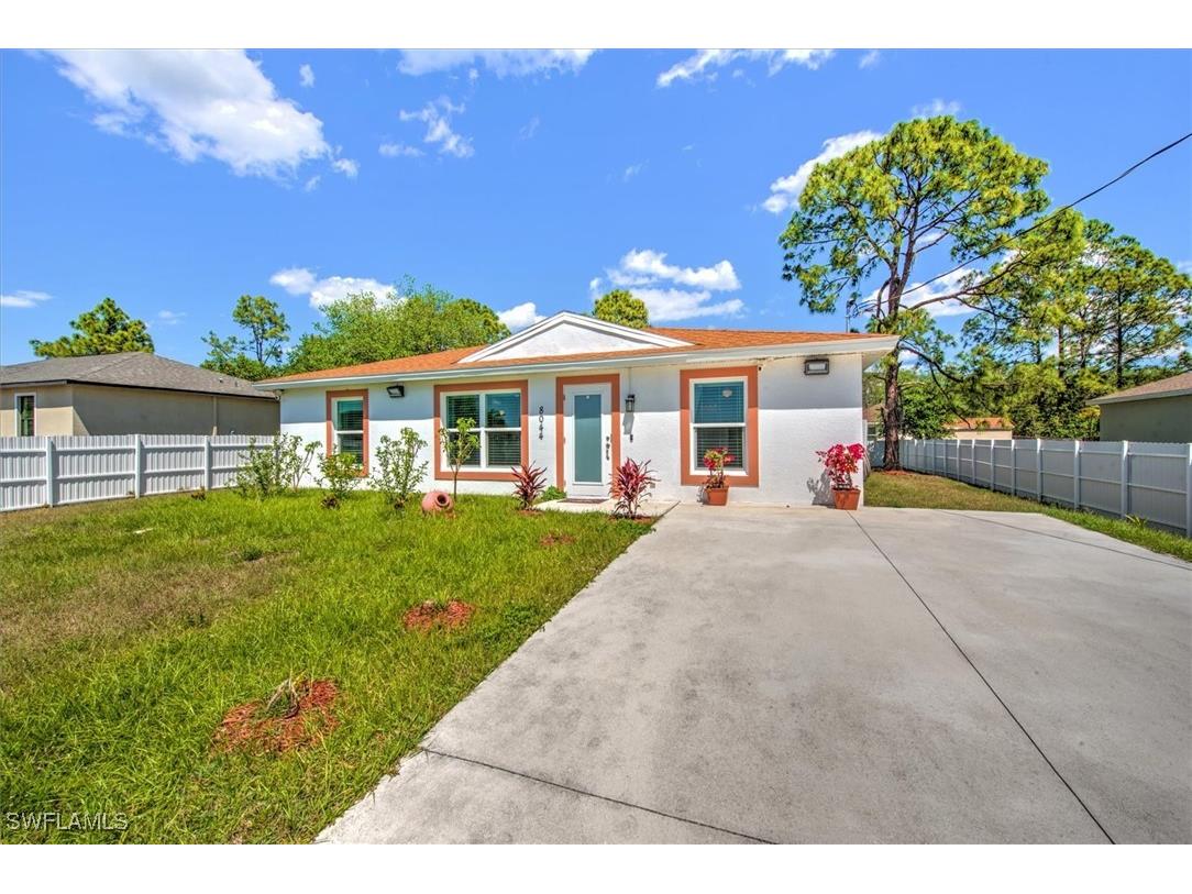 8044 Memory Circle Labelle FL 33935 225030854 image1