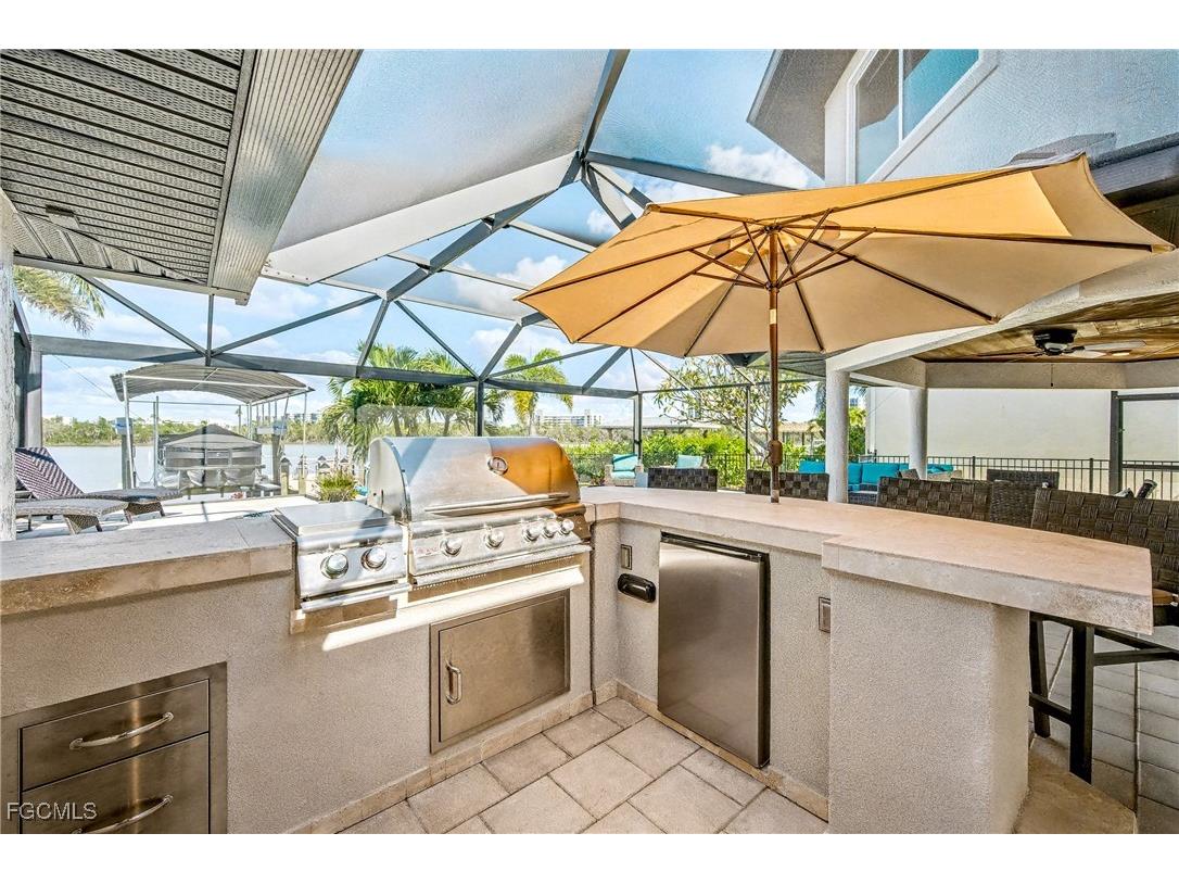 8047 Lagoon Road Fort Myers Beach FL 33931 2025020723 image10