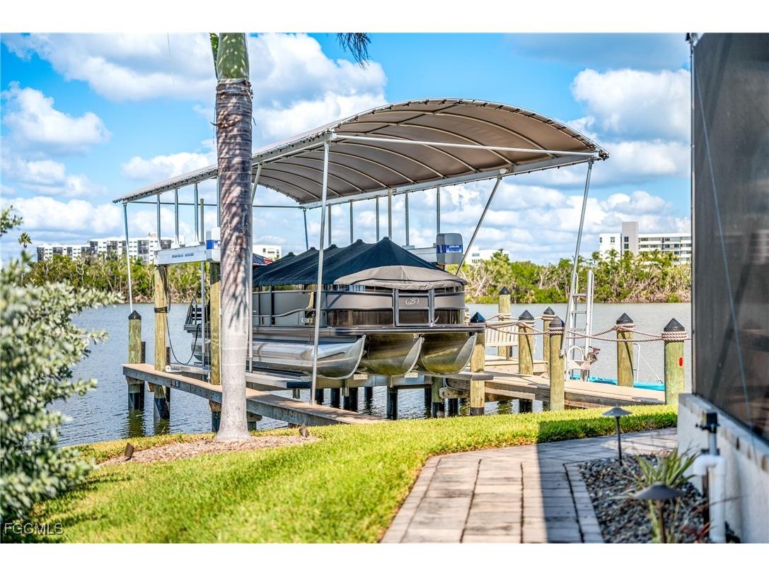8047 Lagoon Road Fort Myers Beach FL 33931 2025020723 image15