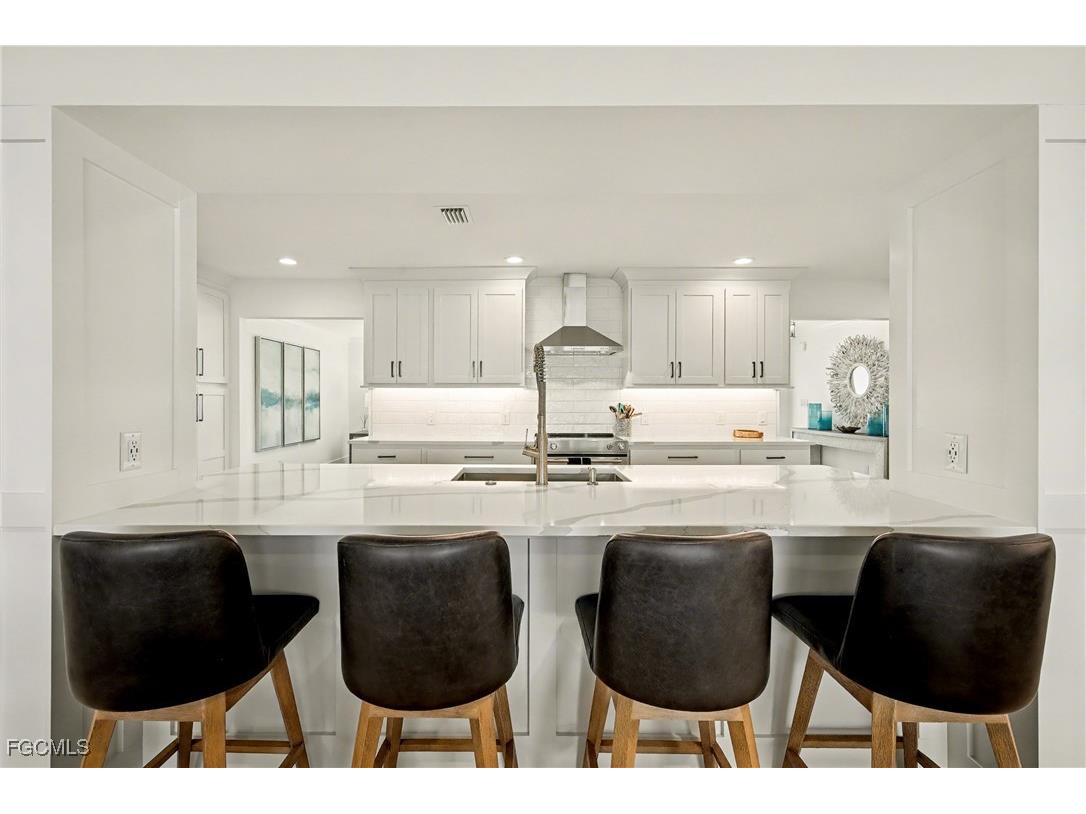 8047 Lagoon Road Fort Myers Beach FL 33931 2025020723 image22