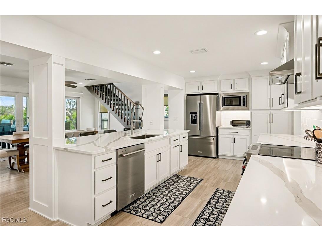 8047 Lagoon Road Fort Myers Beach FL 33931 2025020723 image6