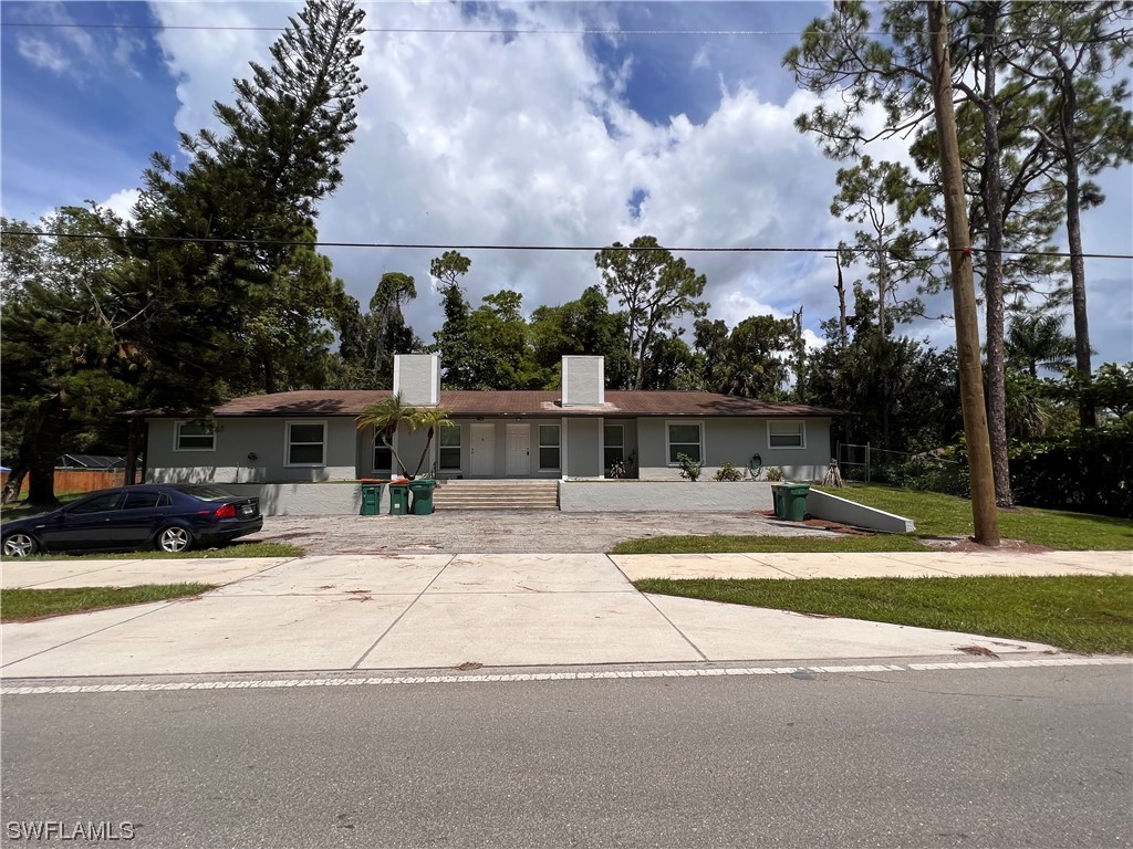 8049 Bayshore Drive #UNIT B Naples FL 34112 223089653 image1