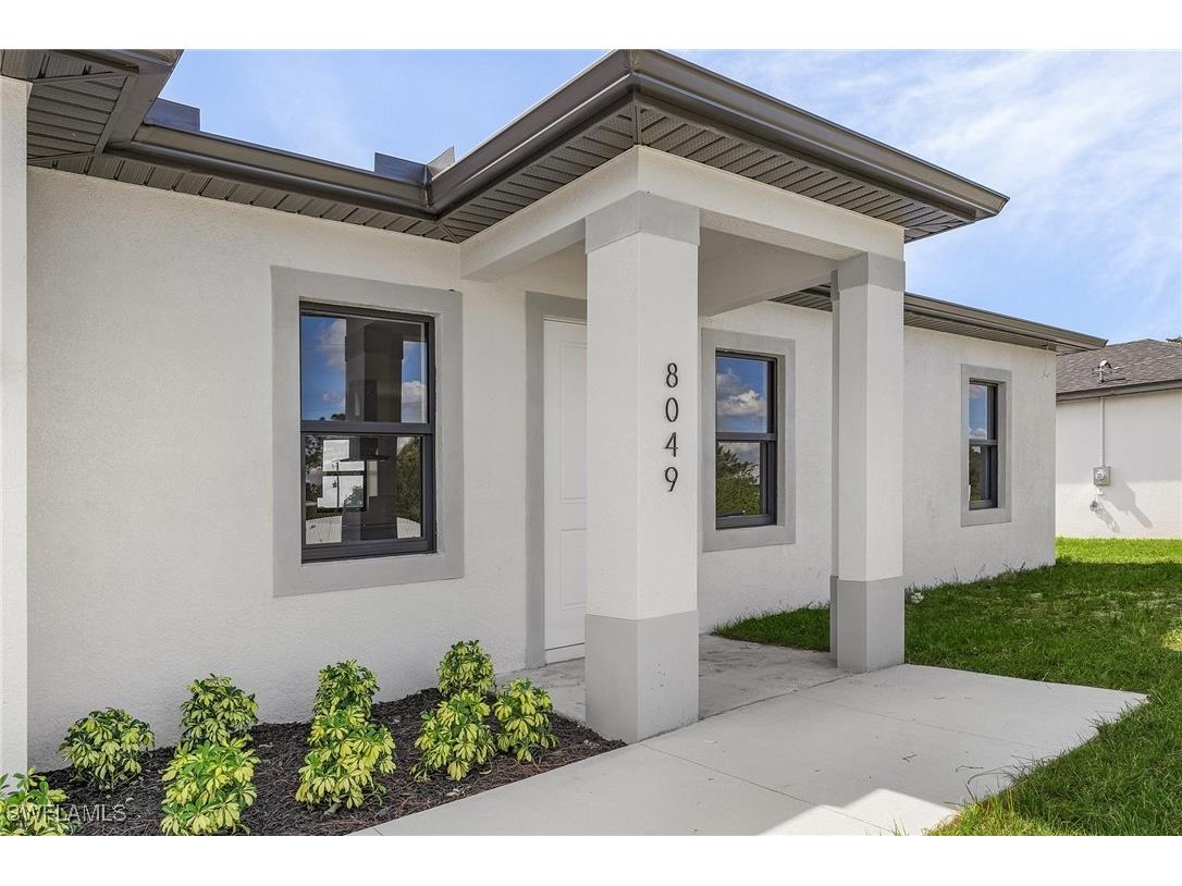 8049 Memory Circle Labelle FL 33935 224088589 image1