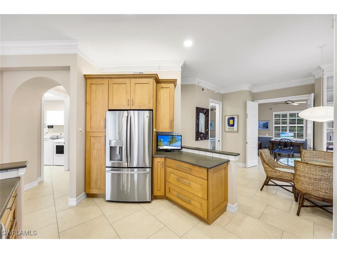 805 Bentwater Circle #101 Naples FL 34108 225078312 image10