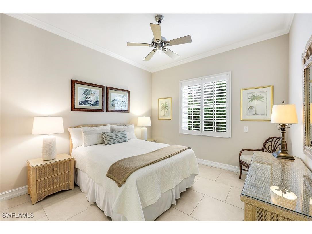 805 Bentwater Circle #101 Naples FL 34108 225078312 image18