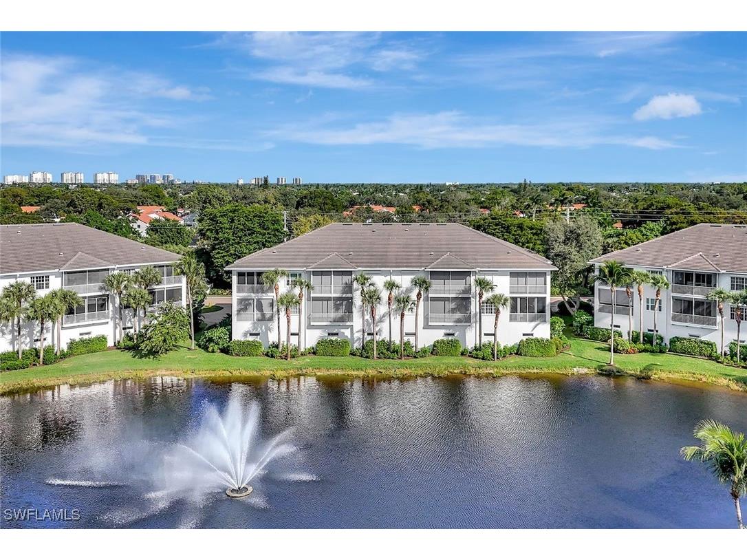 805 Bentwater Circle #101 Naples FL 34108 225078312 image23