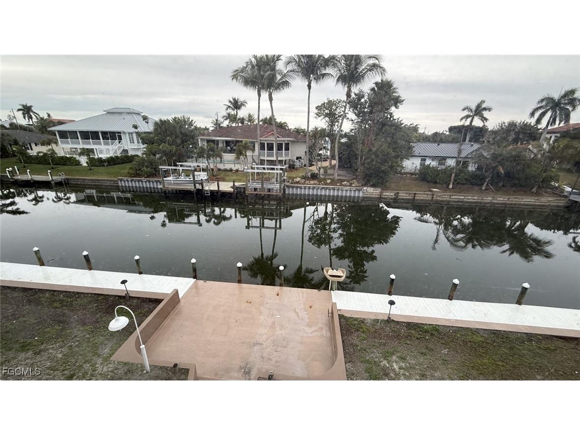 805 E Gulf Drive #A7 Sanibel FL 33957 2026004371 image3