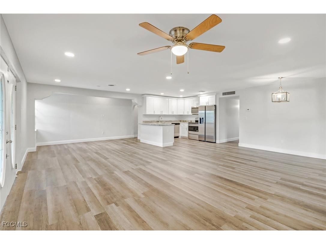 805 Leeland Heights Boulevard E Lehigh Acres FL 33936 2026002369 image5