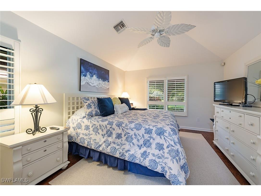 805 Pine Village Lane Naples FL 34108 225040887 image12