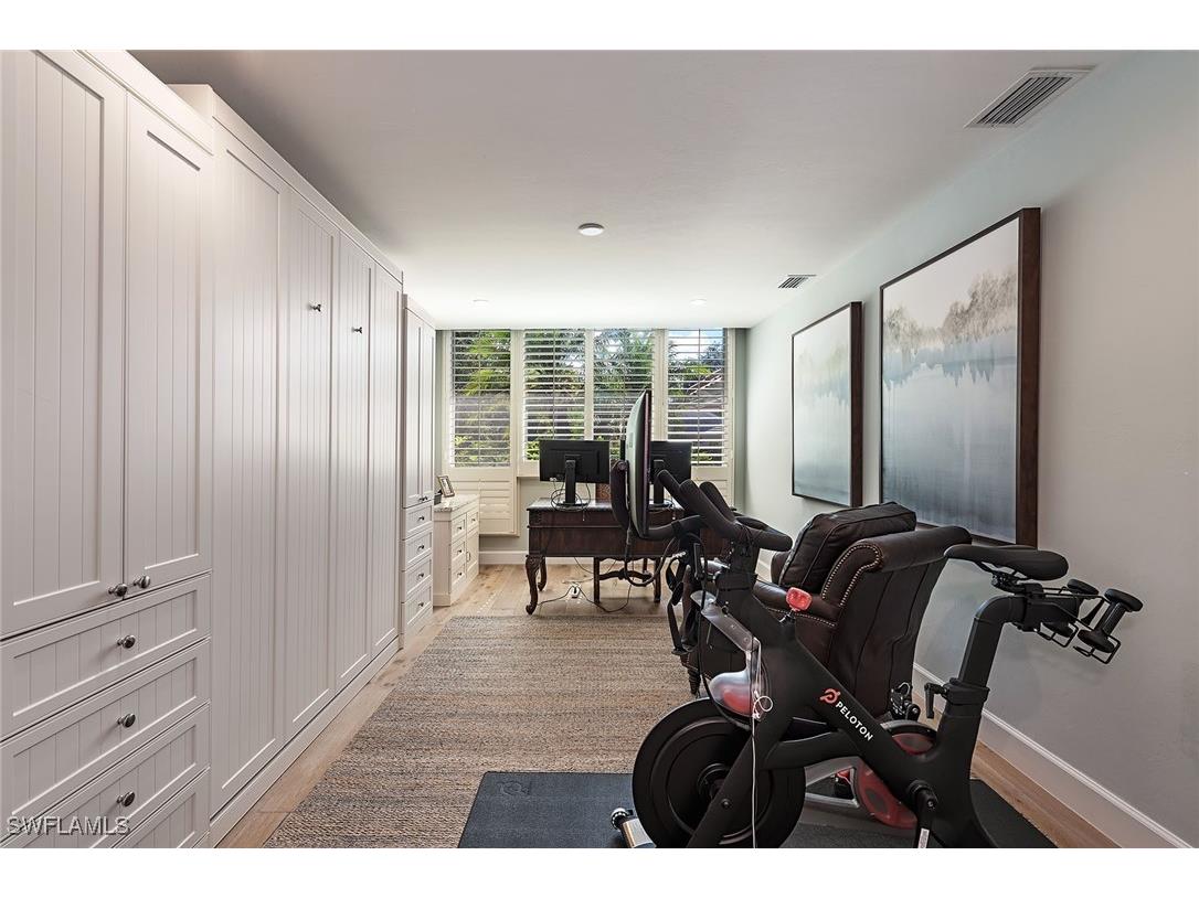 805 Pine Village Lane Naples FL 34108 225040887 image14