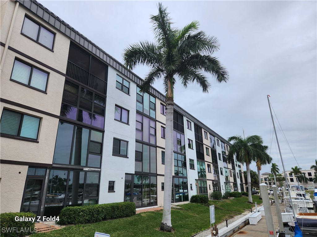 805 River Point Drive #C-307 Naples FL 34102 225073920 image2