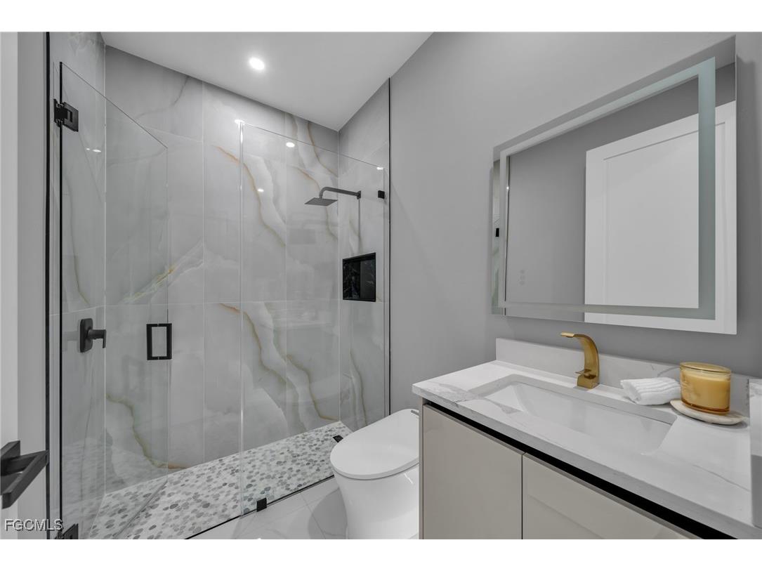 805 SW 10th Place Cape Coral FL 33991 2025015753 image35