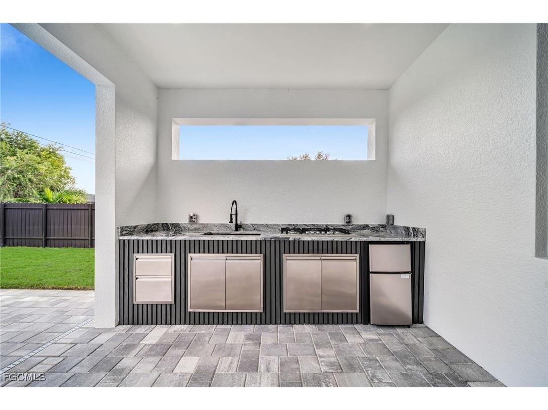 805 SW 10th Place Cape Coral FL 33991 2025015753 image39