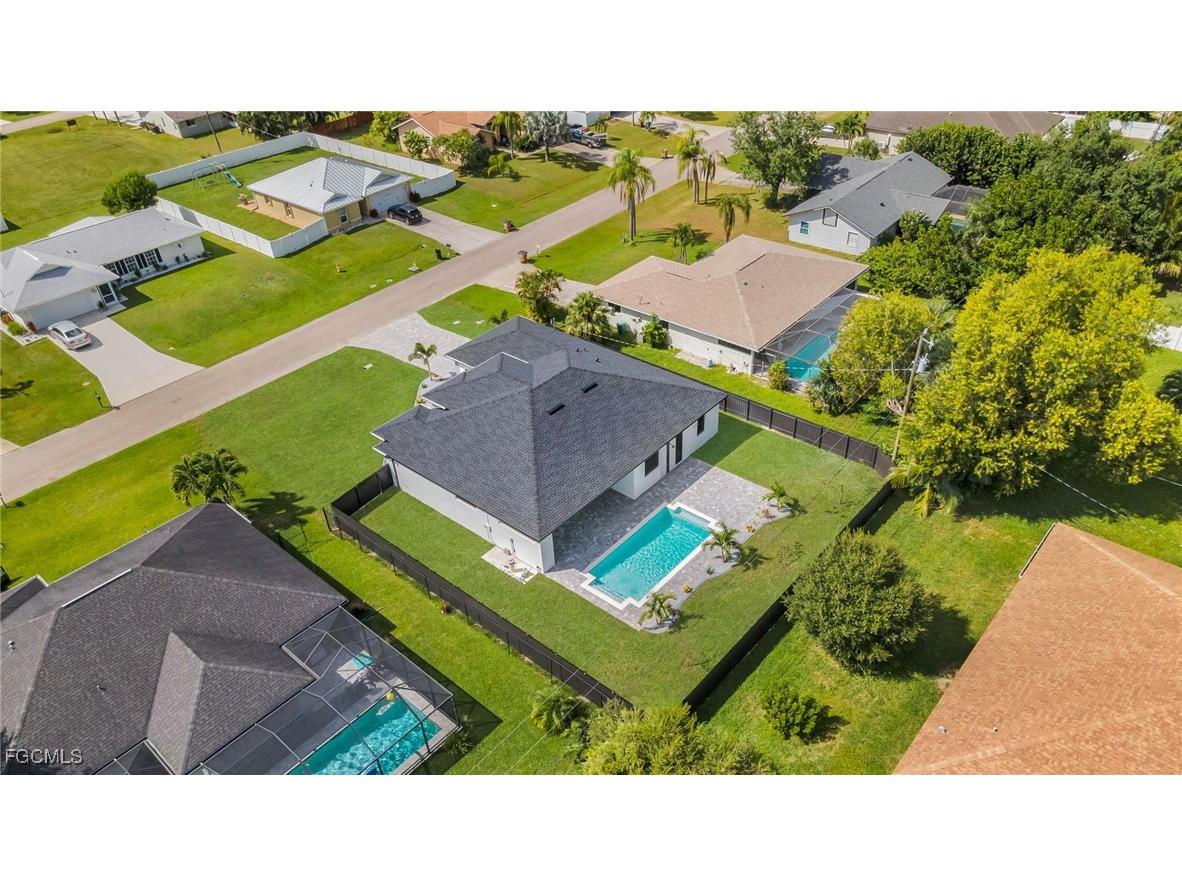 805 SW 10th Place Cape Coral FL 33991 2025015753 image43