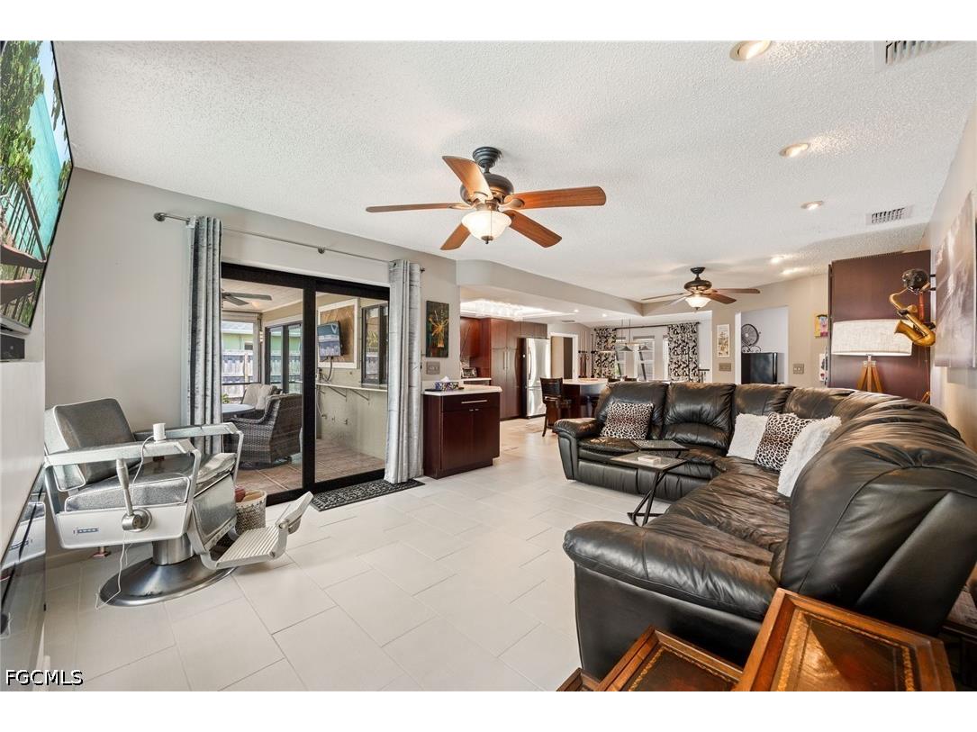 805 SW 52nd Street Cape Coral FL 33914 2026027249 image26
