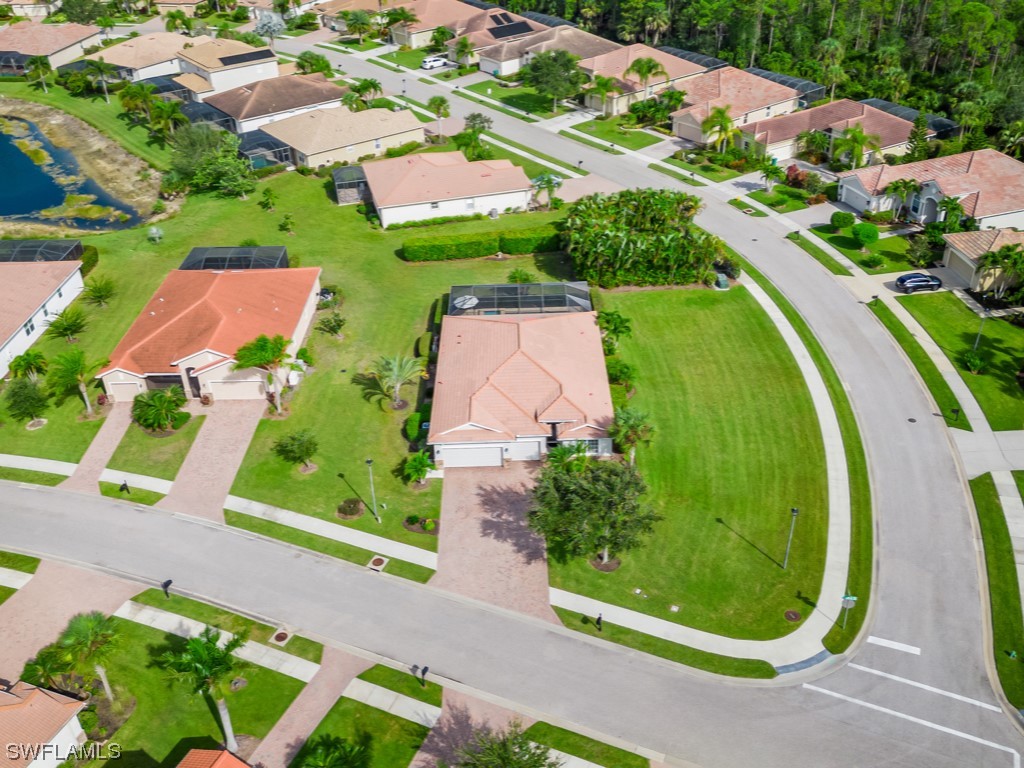 8050 Princeton Drive Naples FL 34104 223075962 image1