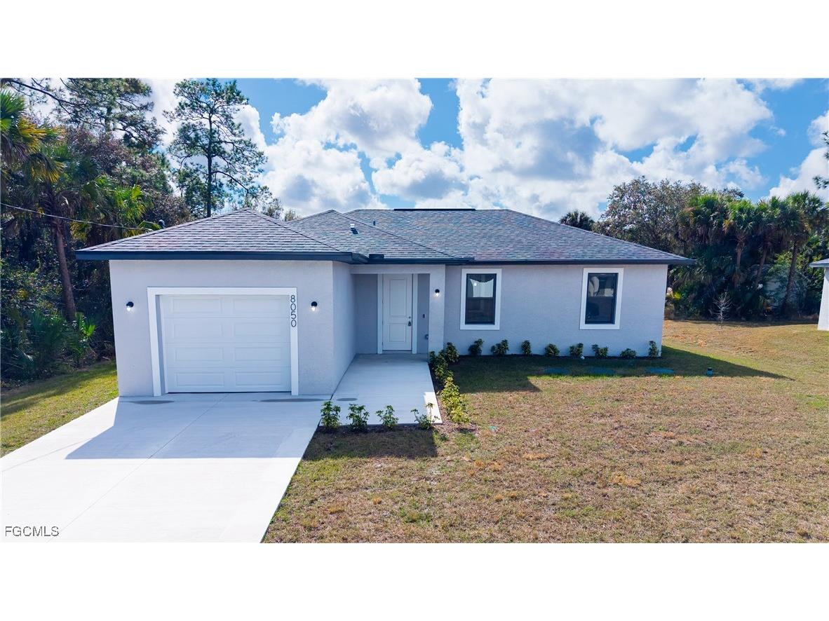 8050 Sherwood Circle Labelle FL 33935 2026006557 image1