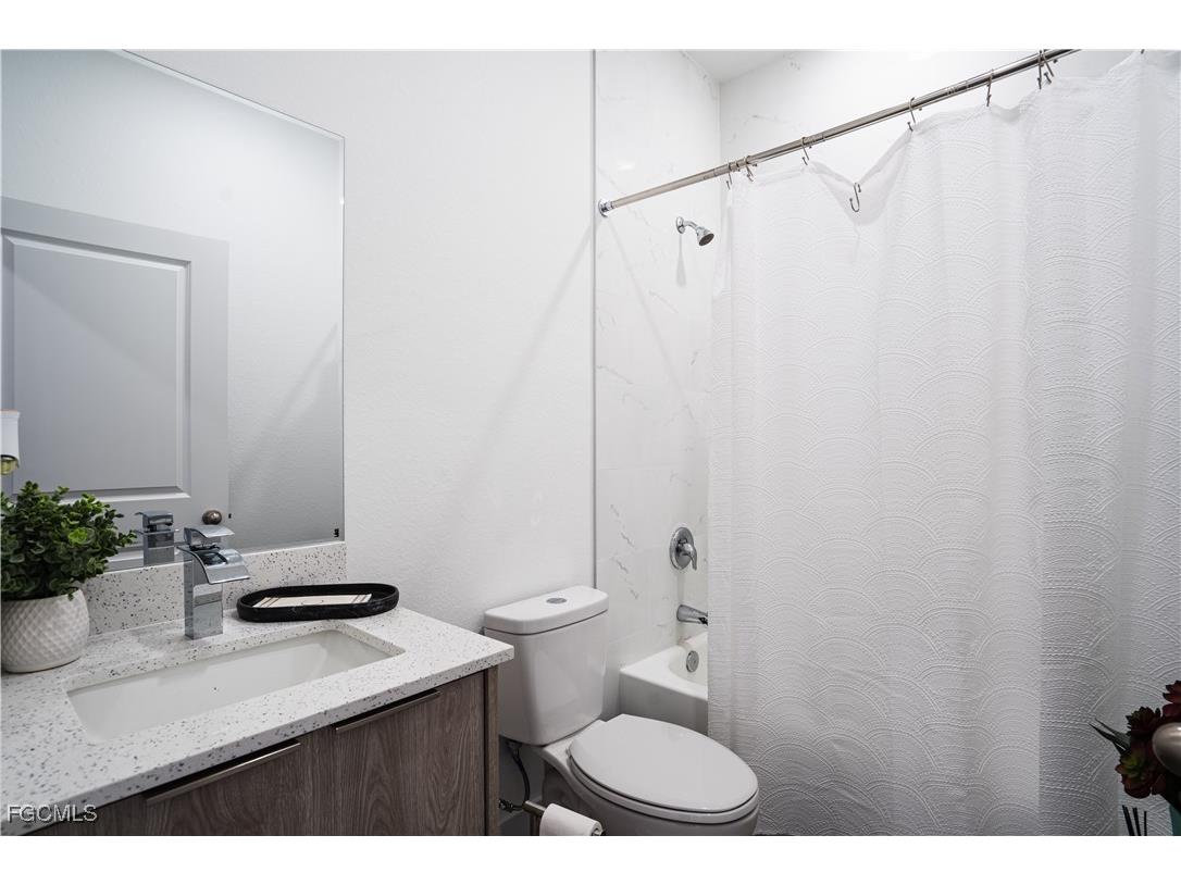 8050 Sherwood Circle Labelle FL 33935 2026006557 image16