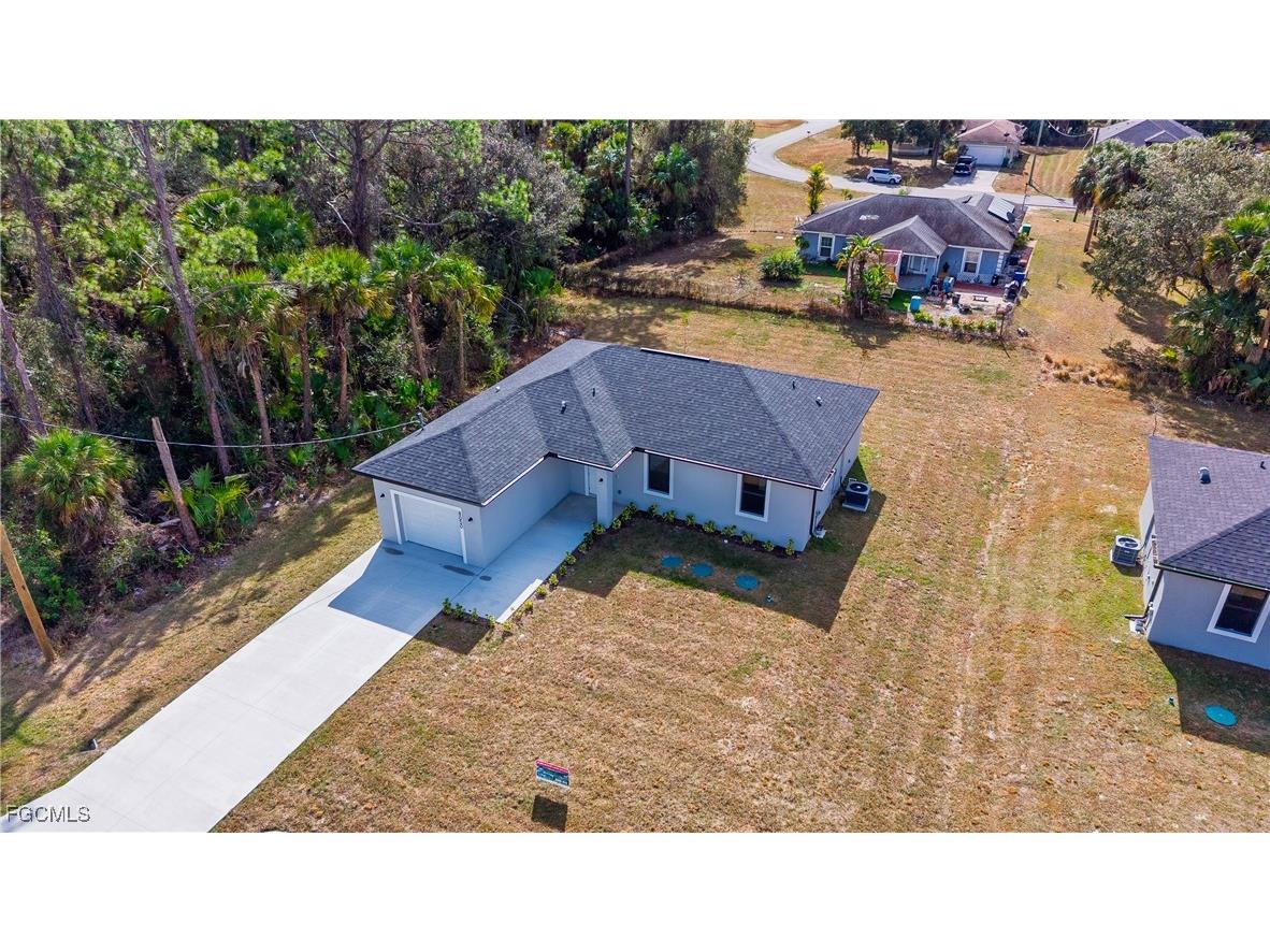 8050 Sherwood Circle Labelle FL 33935 2026006557 image19