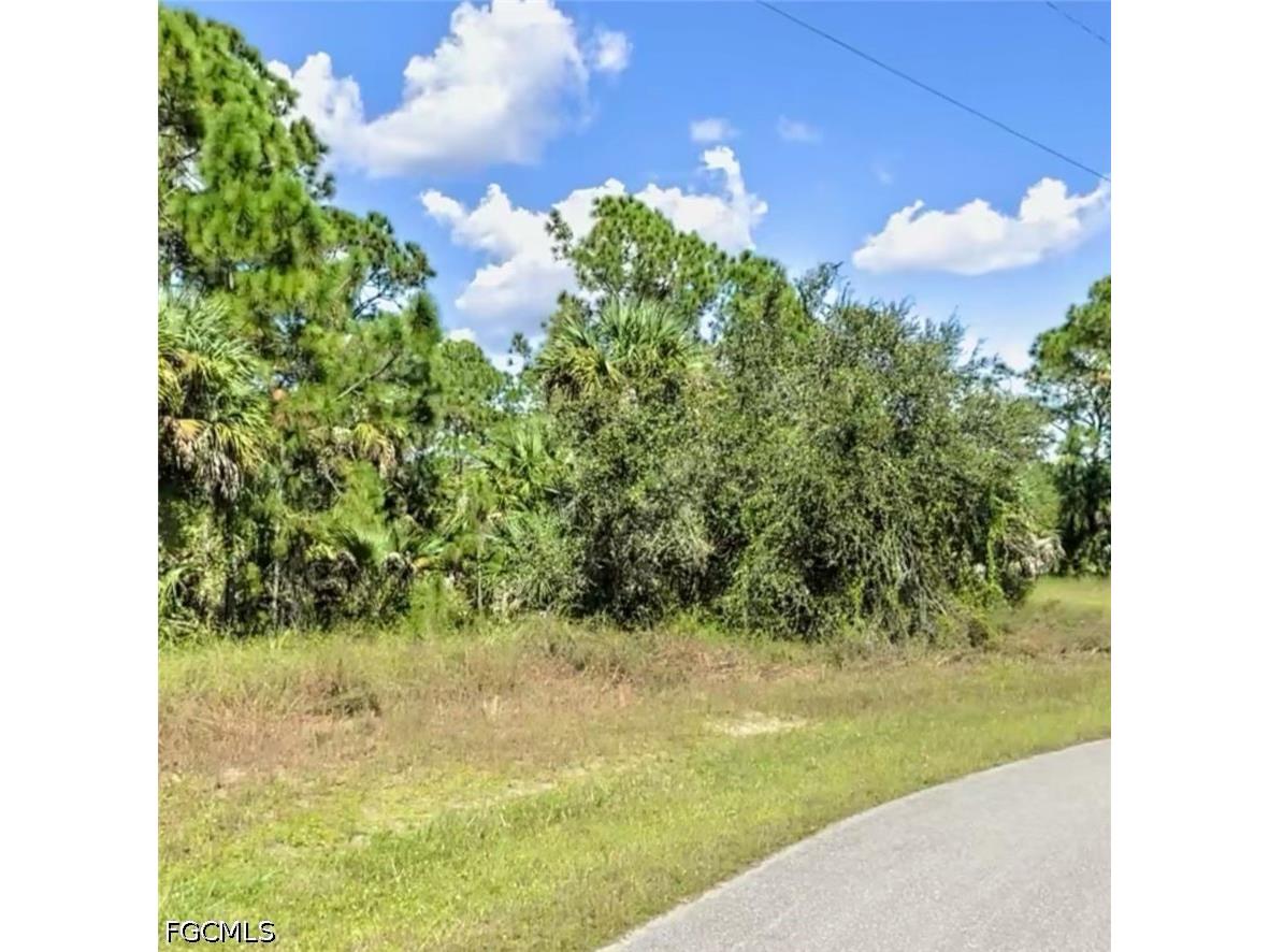 8056 Rolling Circle Labelle FL 33935 2026009635 image4