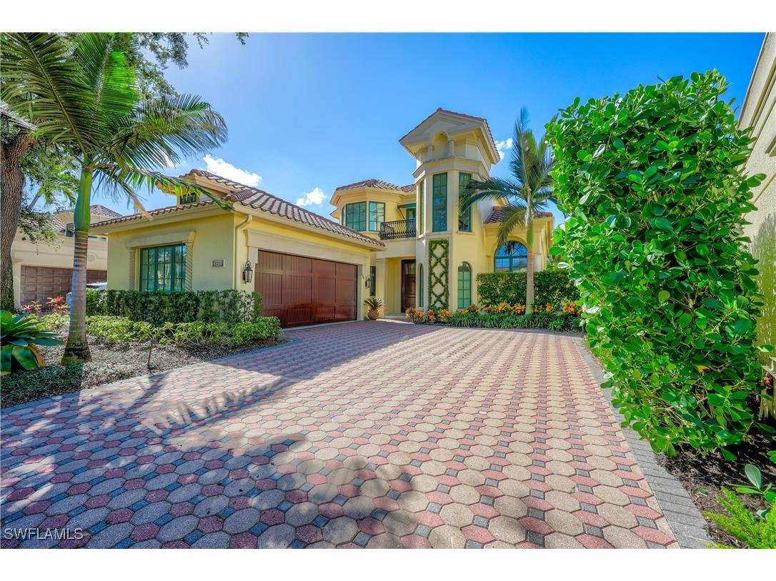 8057 Via Vecchia Naples FL 34108 225083777 image1